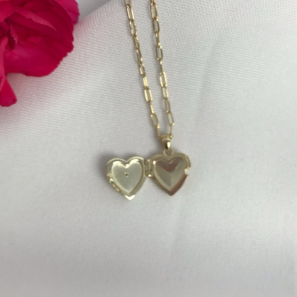 Keepsake Starburst Cz 14k Gold Heart Locket - Picture 11 of 13